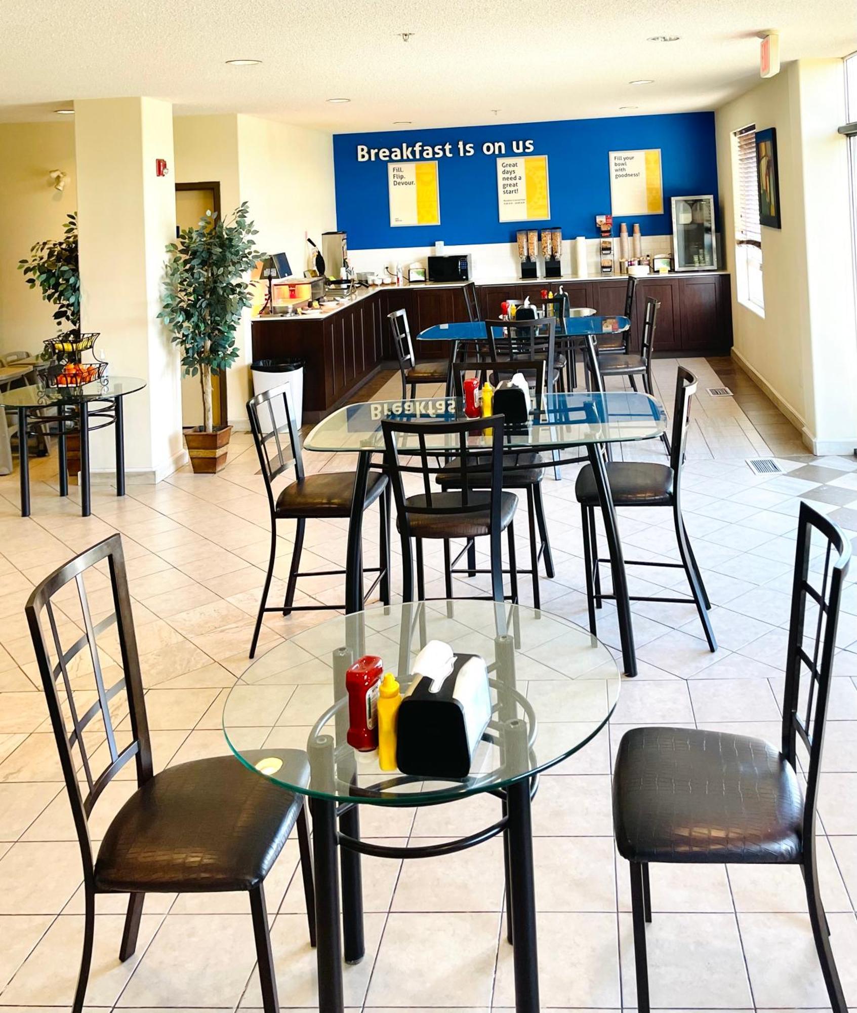 Days Inn By Wyndham Grande Prairie Kültér fotó